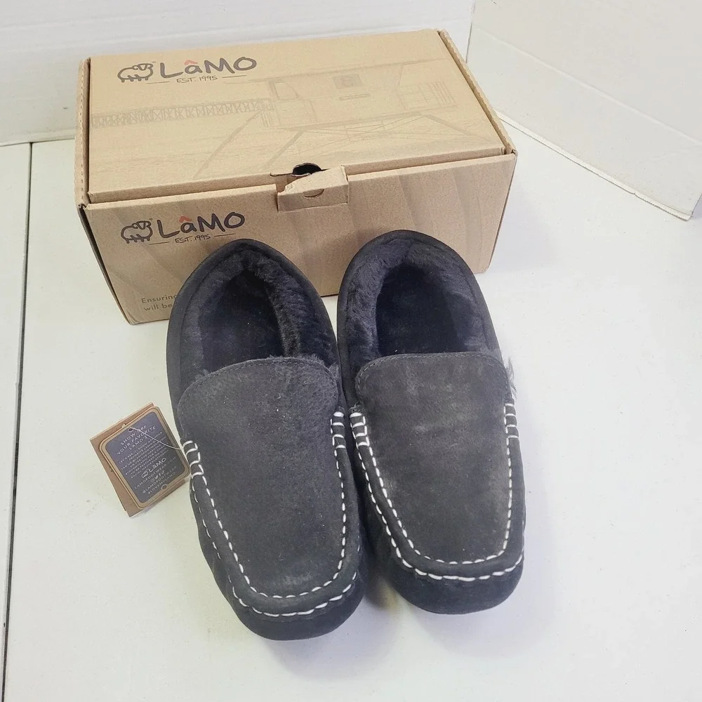 Lamo Men's Moccasin Slippers Size 11 Black Suede Faux Fur Lined House Shoes